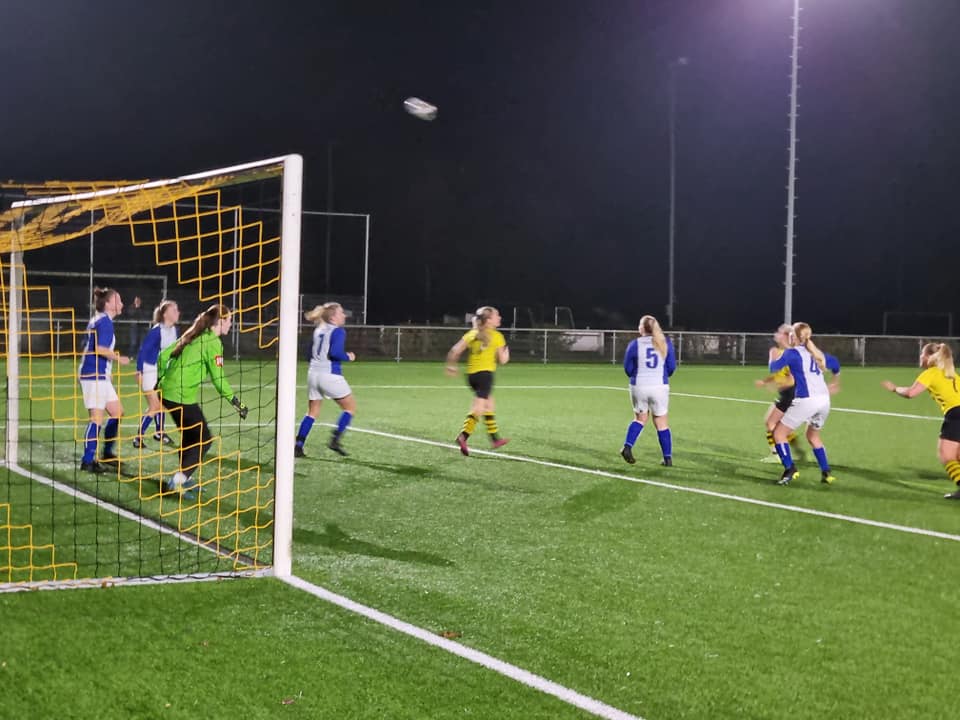 LSV MO19 helpt LSV VR1 mee met bekerwinst op Colmschate '33 VR2