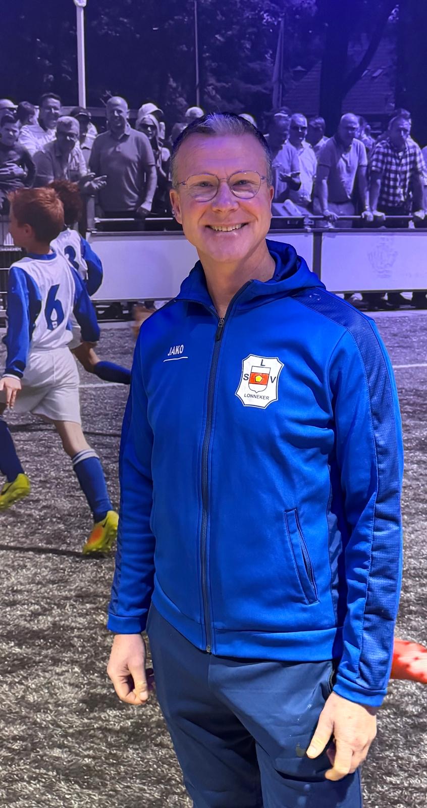 Noël Spijker ook volgend seizoen hoofdtrainer bij LSV Lonneker